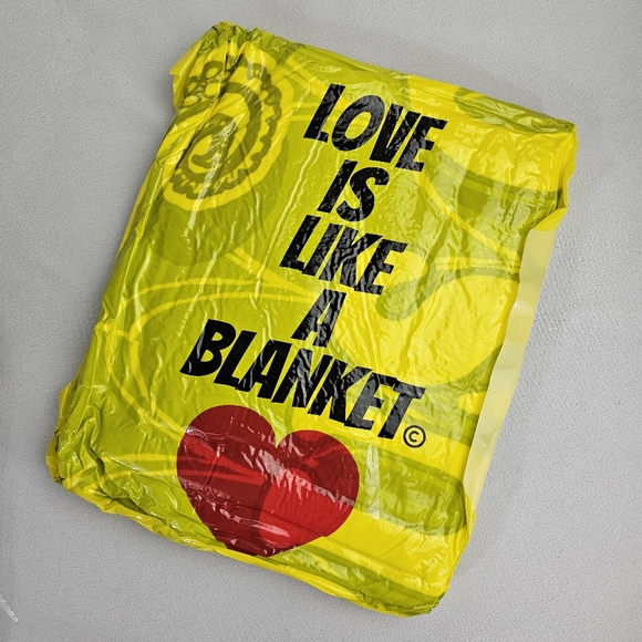 Octopus Blanket Throw - Ocean Animal Theme - Picture 2 of 9